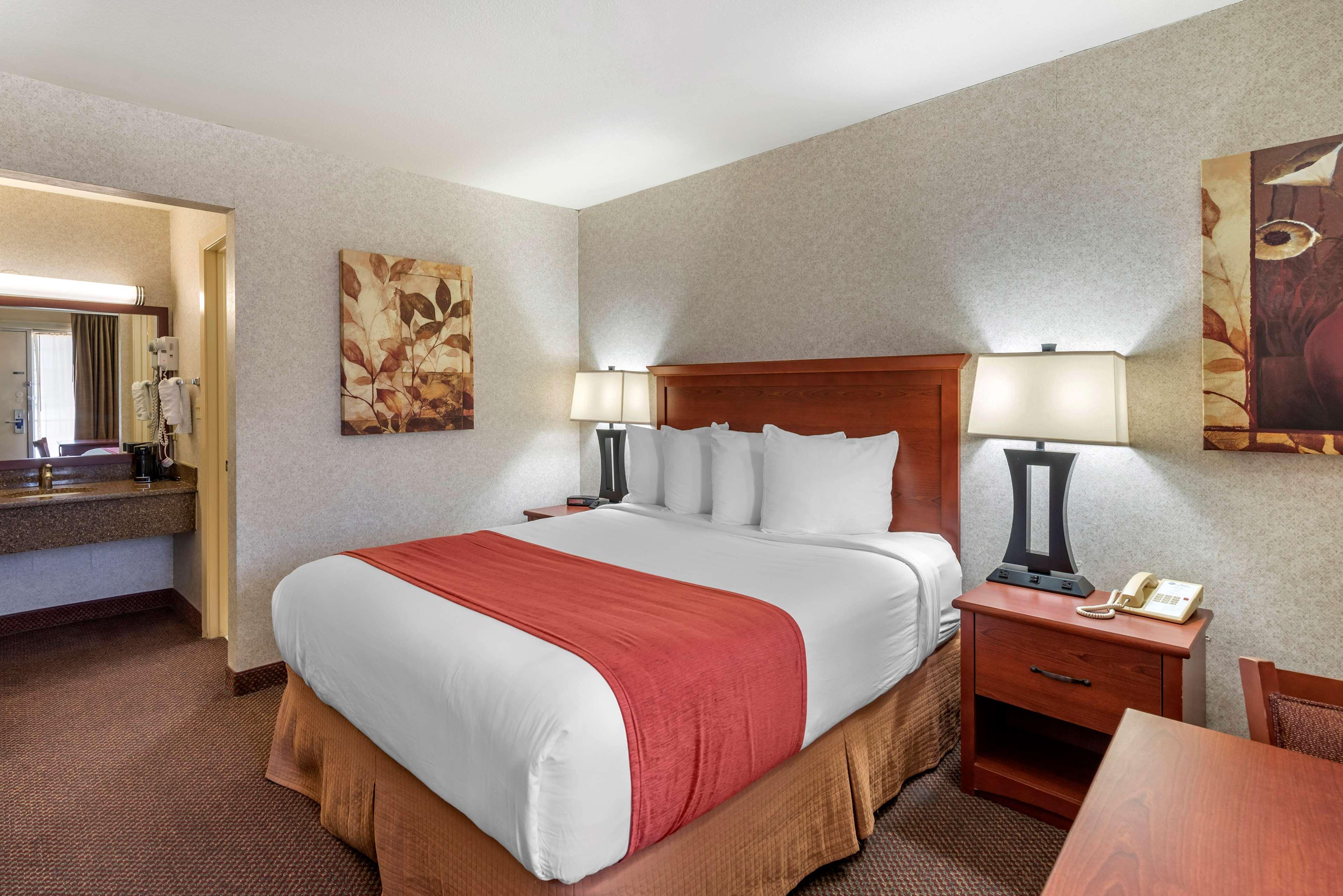 Best Western Sherwood Inn Clarksville Esterno foto