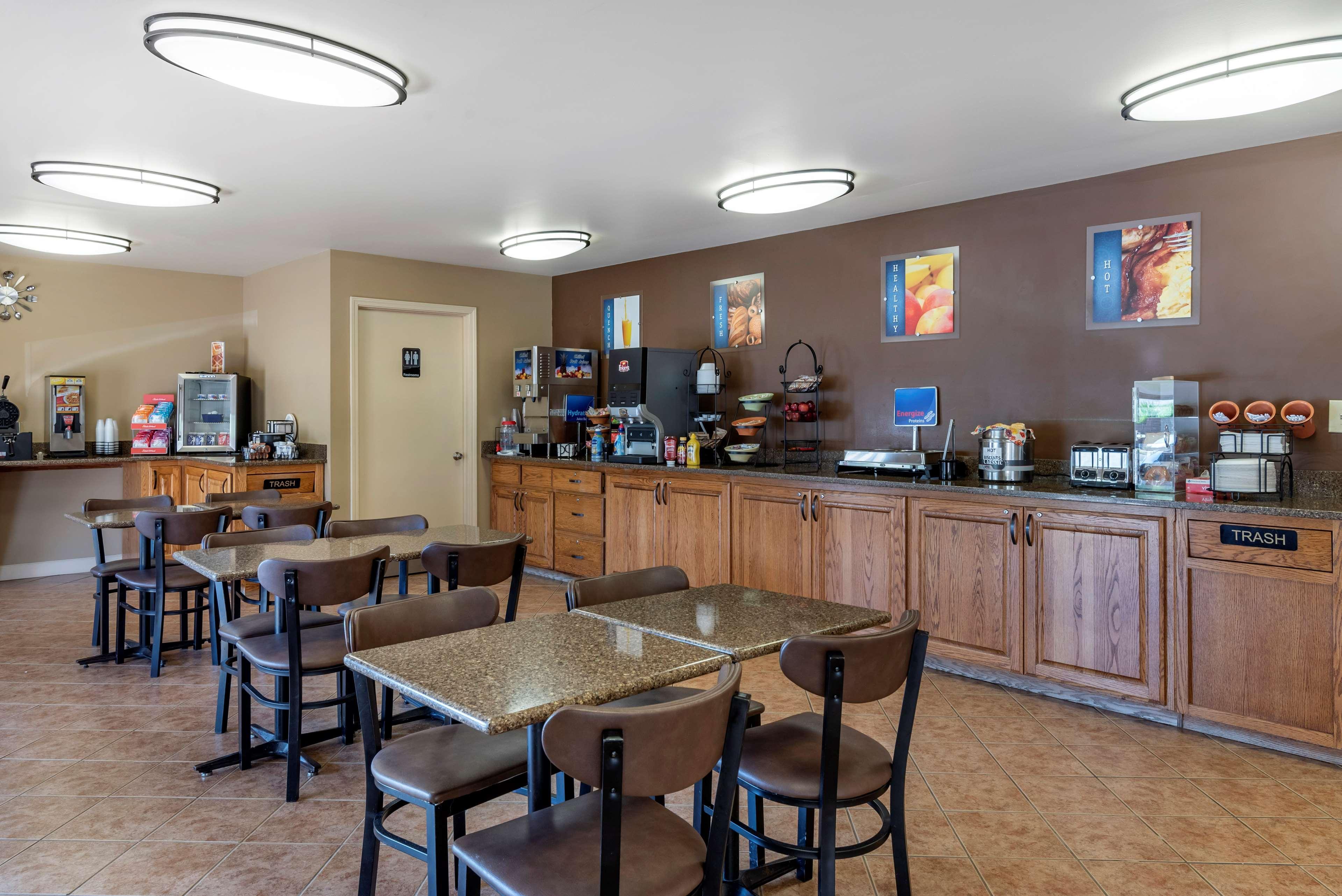 Best Western Sherwood Inn Clarksville Esterno foto