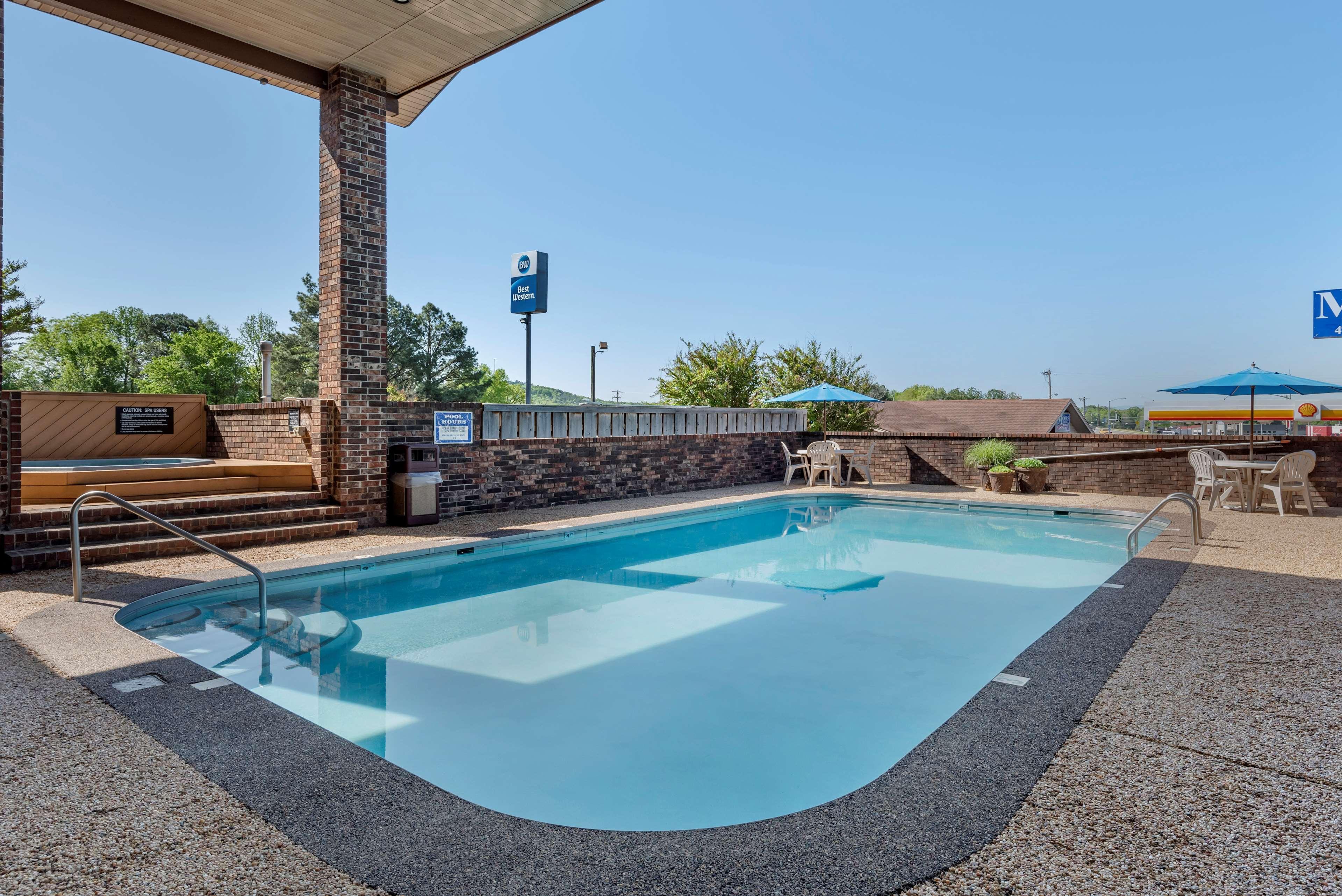 Best Western Sherwood Inn Clarksville Esterno foto