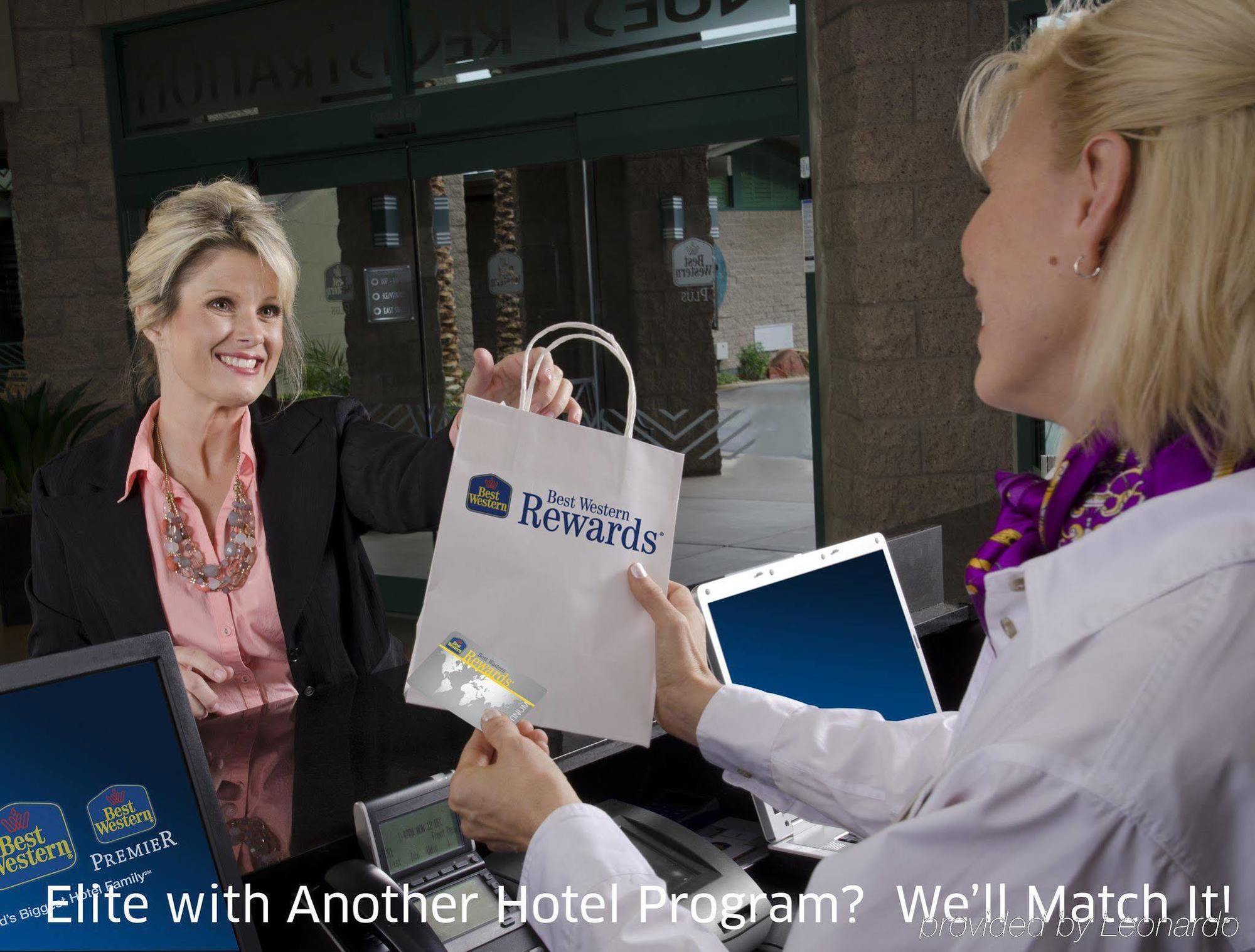 Best Western Sherwood Inn Clarksville Esterno foto