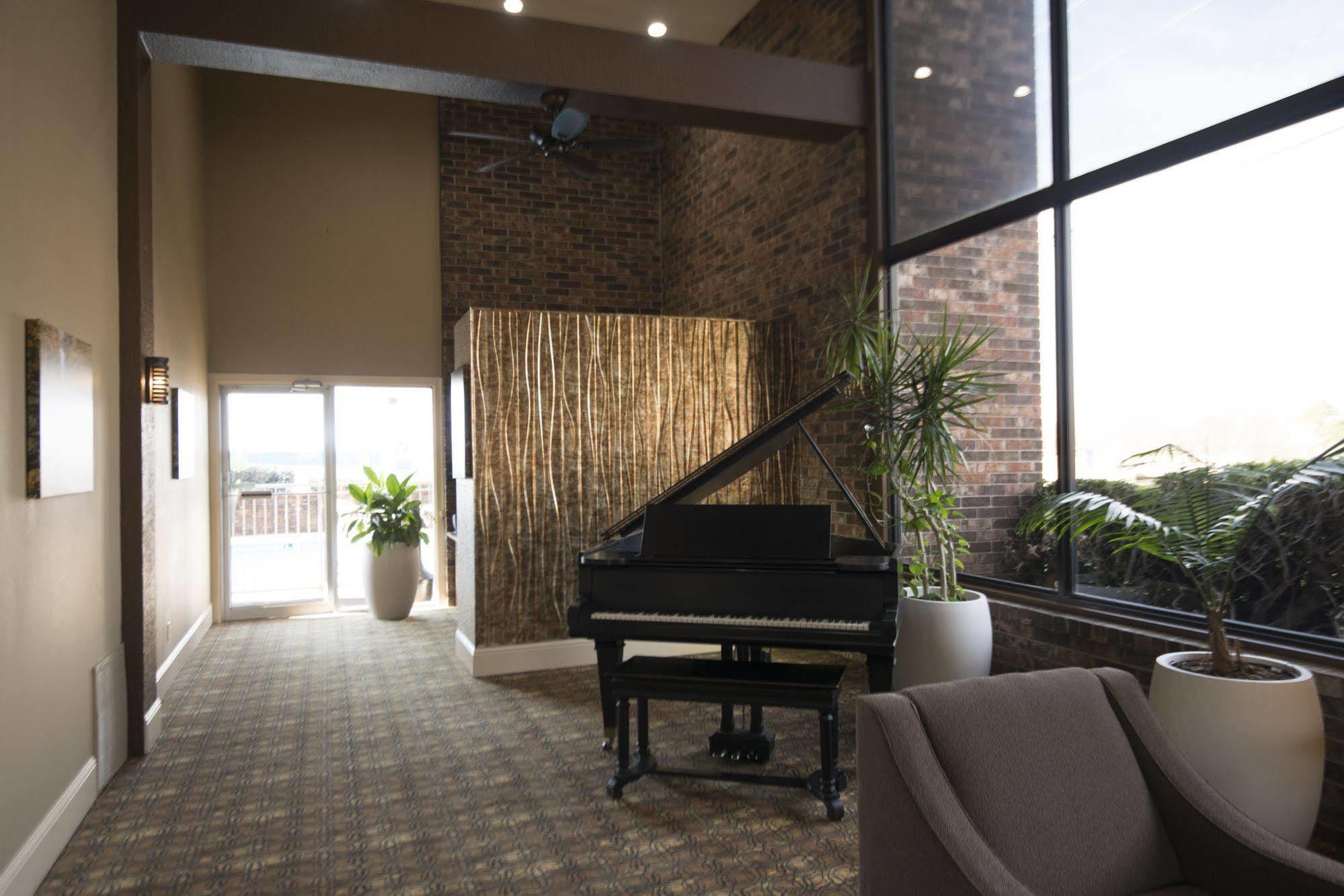 Best Western Sherwood Inn Clarksville Esterno foto