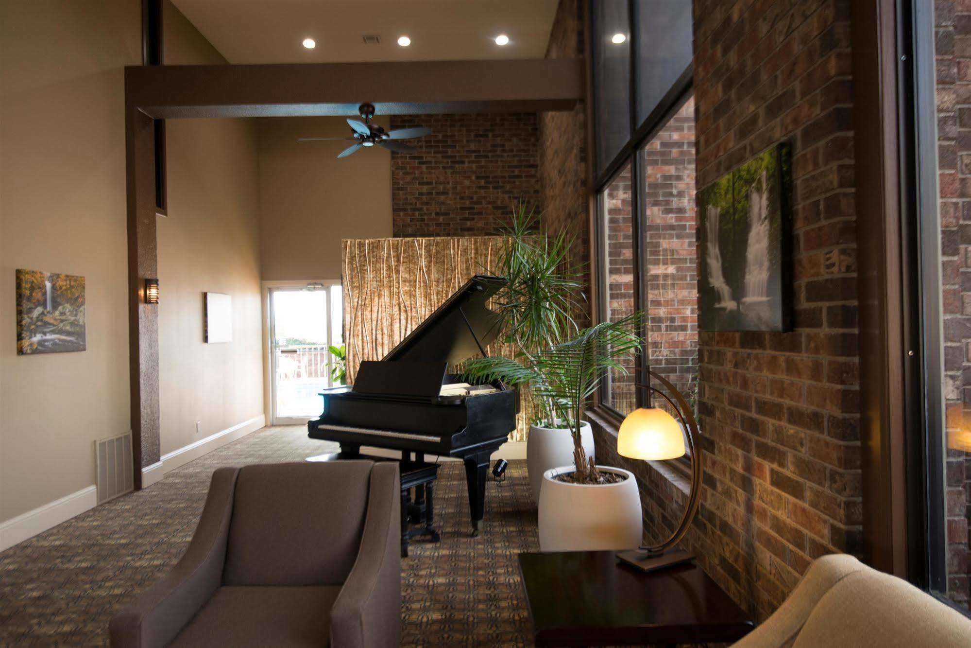 Best Western Sherwood Inn Clarksville Esterno foto